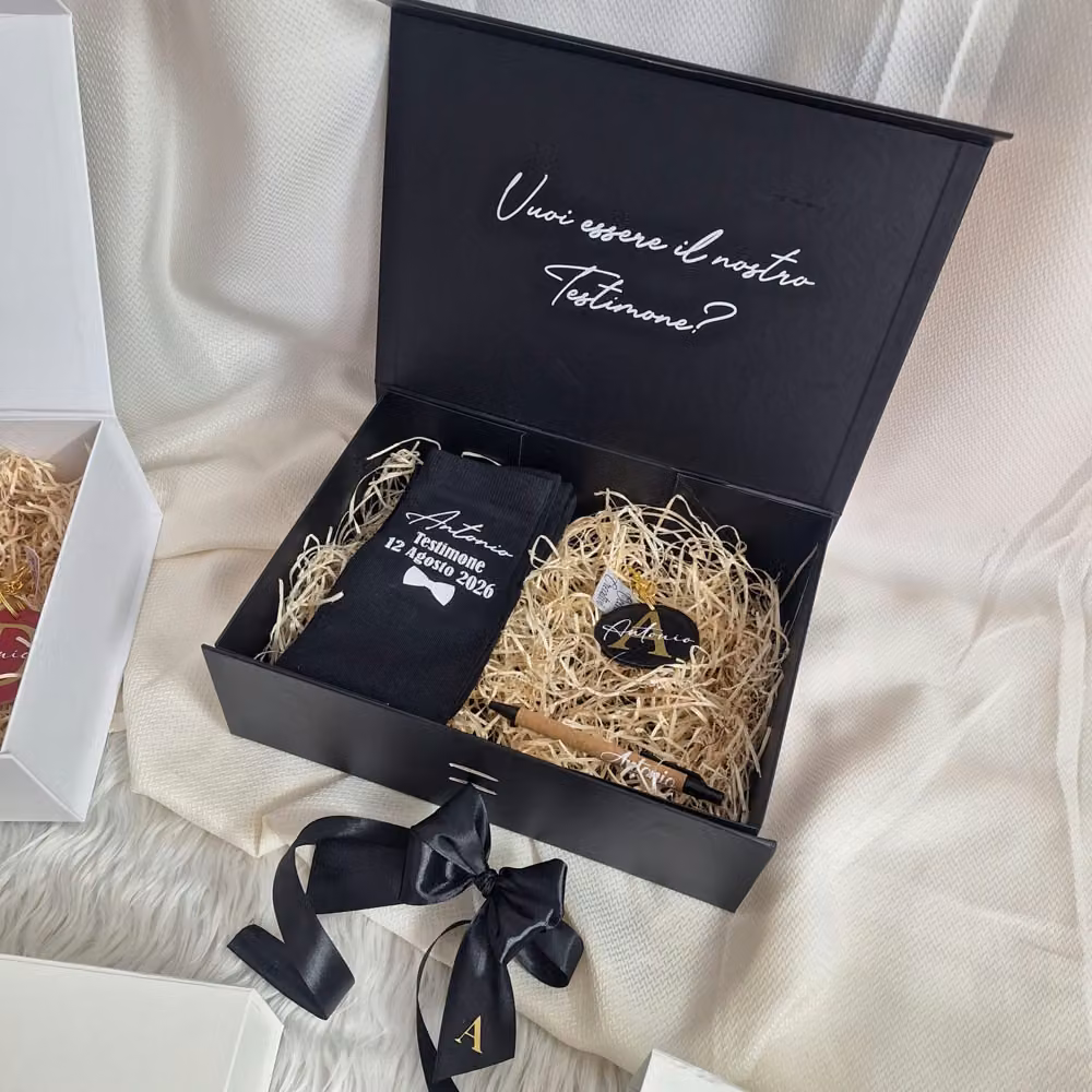 Box Testimone Lui · Calzini e Portachiavi